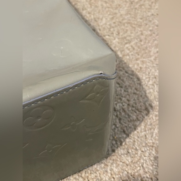 Louis Vuitton Monogram Vernis Reade MM Handbag - Picture 13 of 14